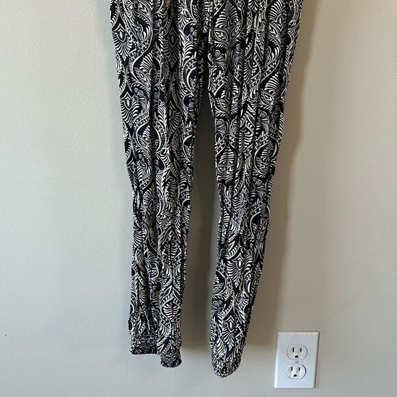 Anthropologie Zadie Black and White Tropical Patterned Satin Jumpsuit Size 2 - Picture 6 of 12